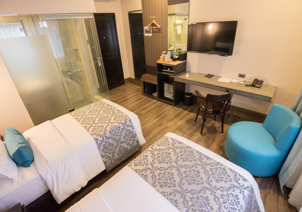 Goldberry Lite Hotel Ілоіло Екстер'єр фото