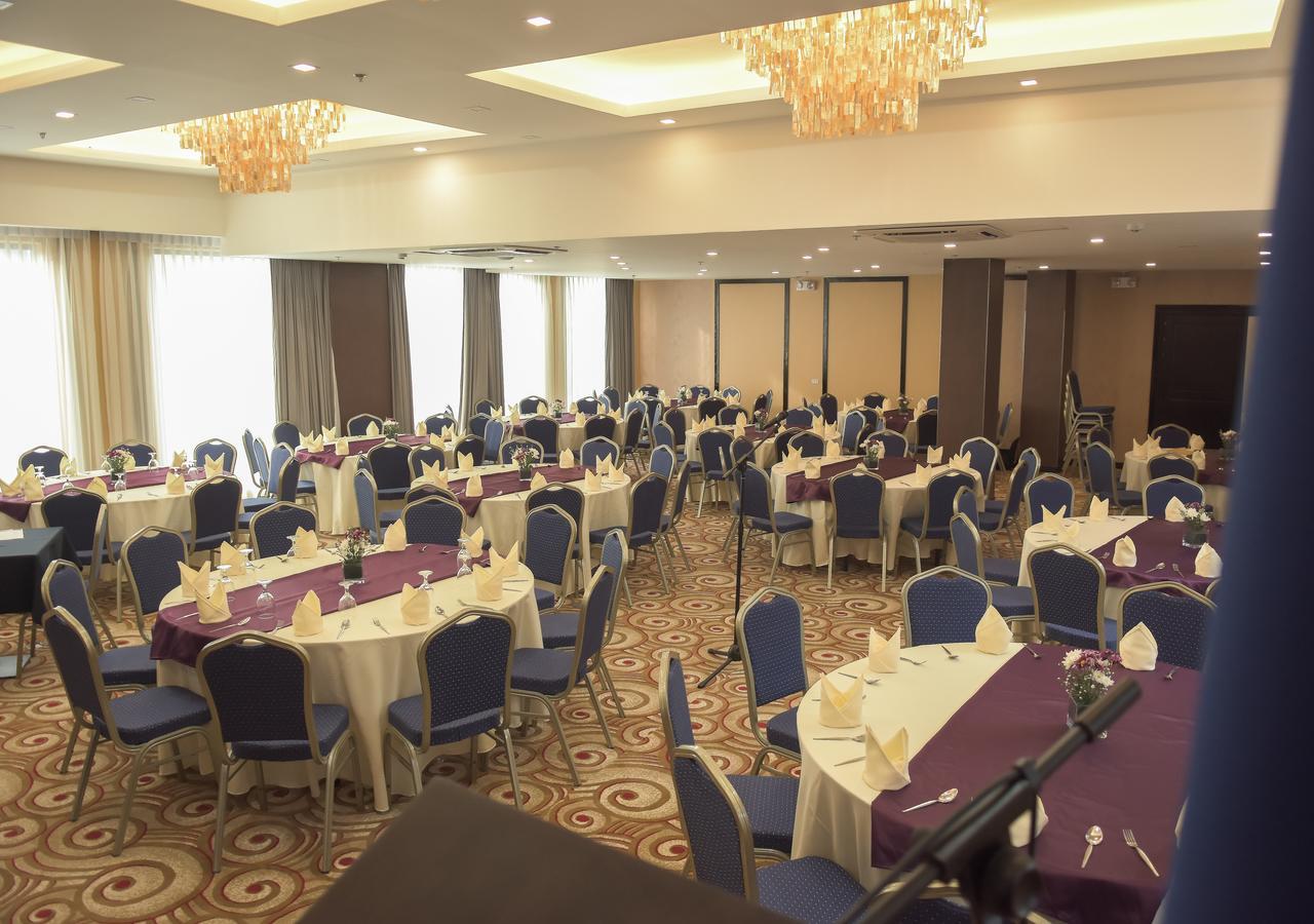 Goldberry Lite Hotel Ілоіло Екстер'єр фото