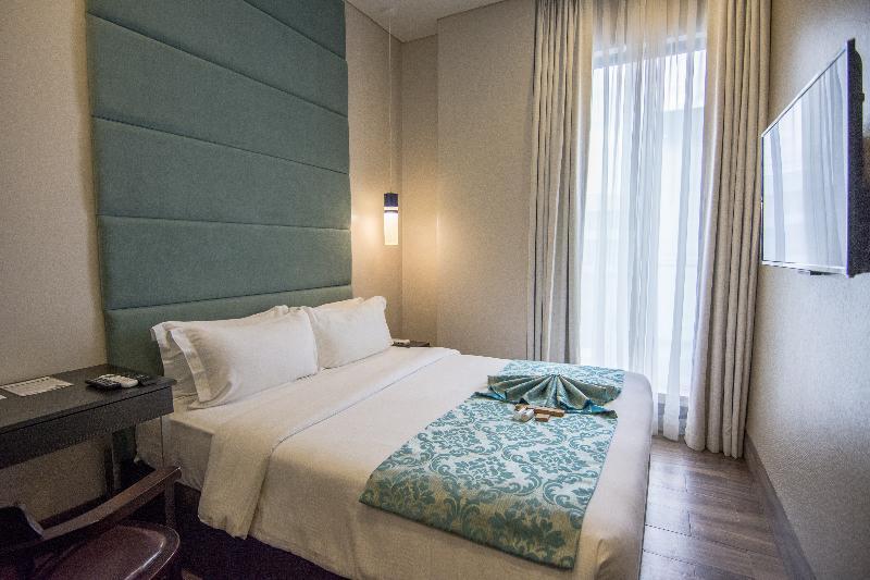 Goldberry Lite Hotel Ілоіло Екстер'єр фото